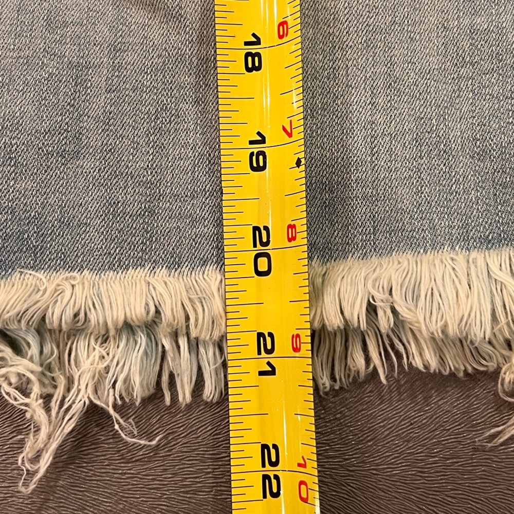 Sam Edelman The Riley Denim Skirt. Size 28 - Picture 8 of 14